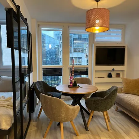 Apartament Centrum Warszawy Pereca Warszawa Zewnętrze zdjęcie