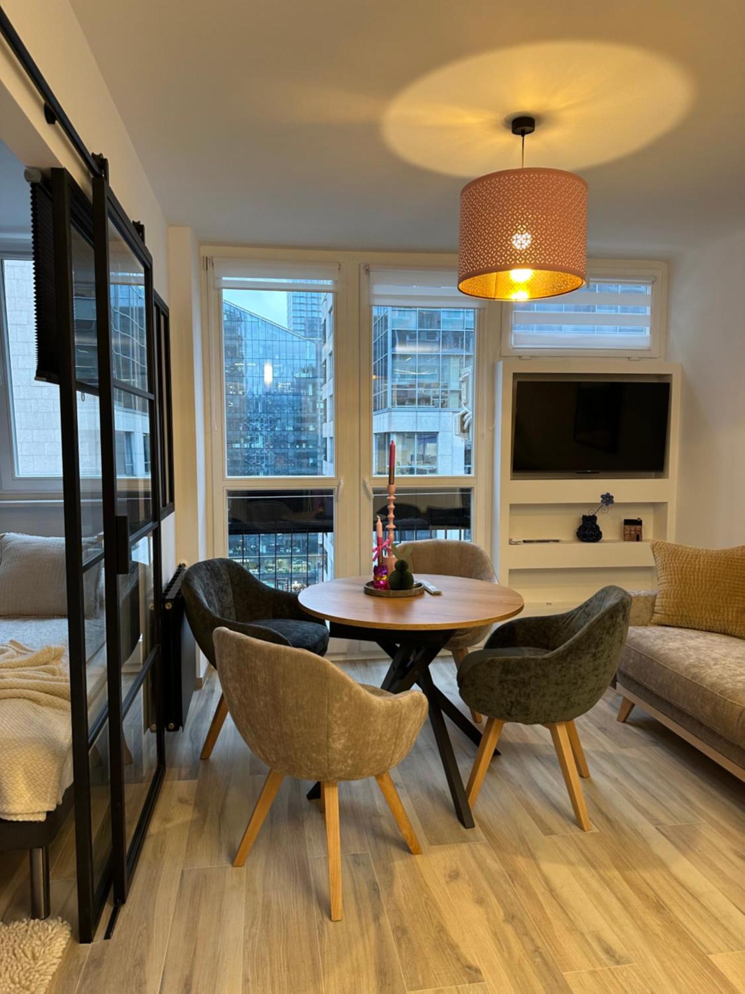 Apartment Centrum Warszawy Pereca *